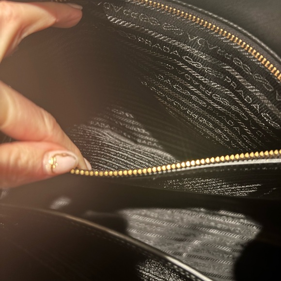 Prada large tote. Authentic.  Comes with registration and receipt.   Never used. - Picture 5 of 8